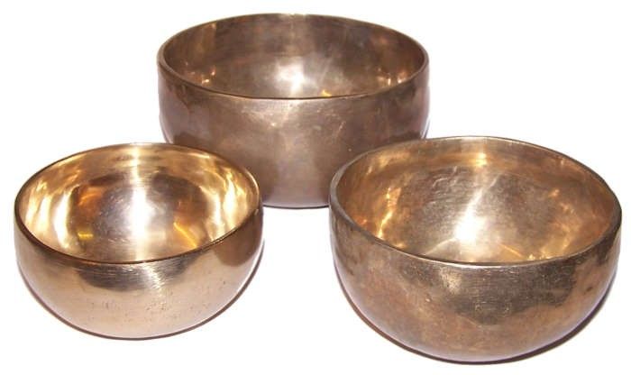 Set di 3 Ciotole Tibetane in Ottone Fatte a Mano