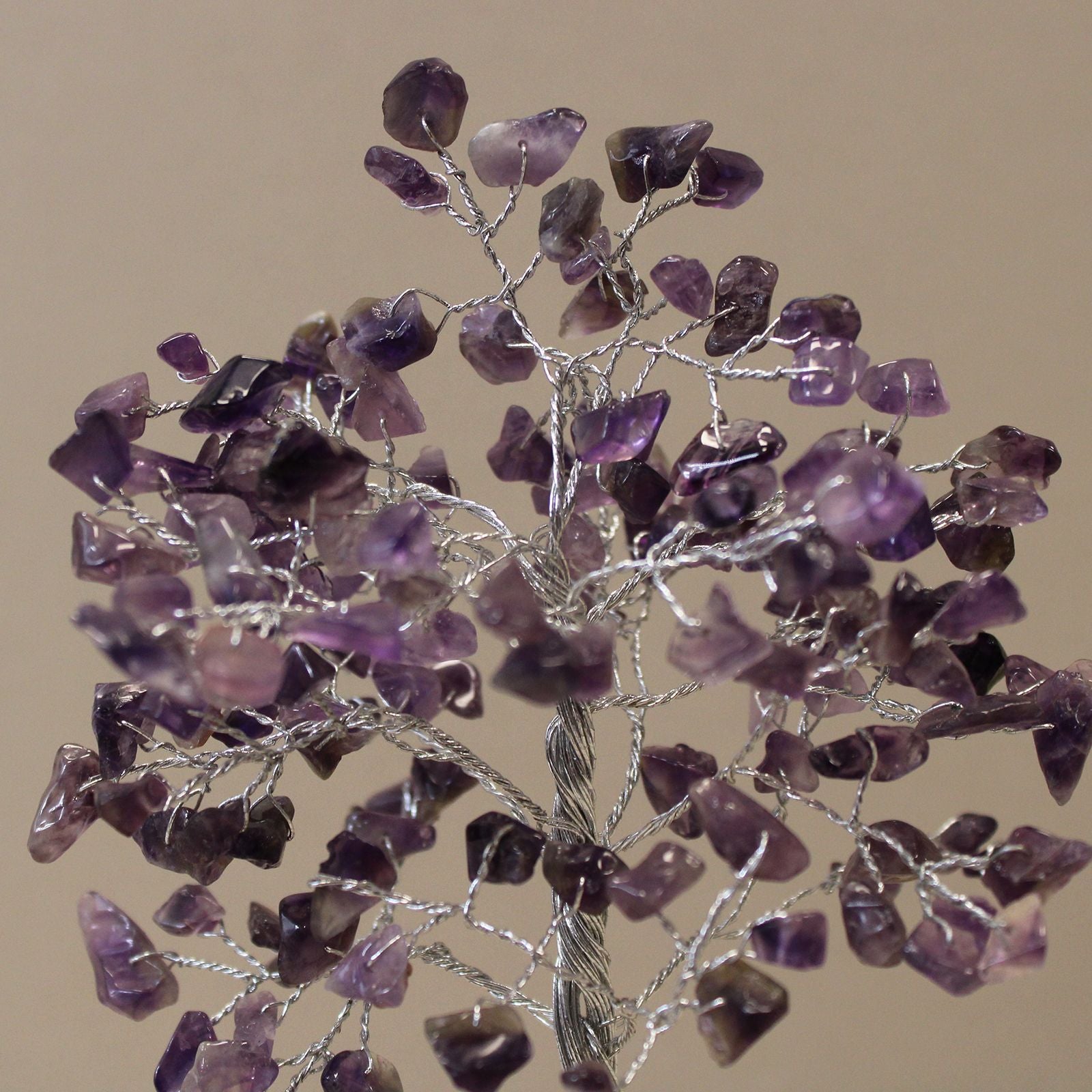 Albero di Pietre di Ametista con Base di Orgonite 160 Pietre