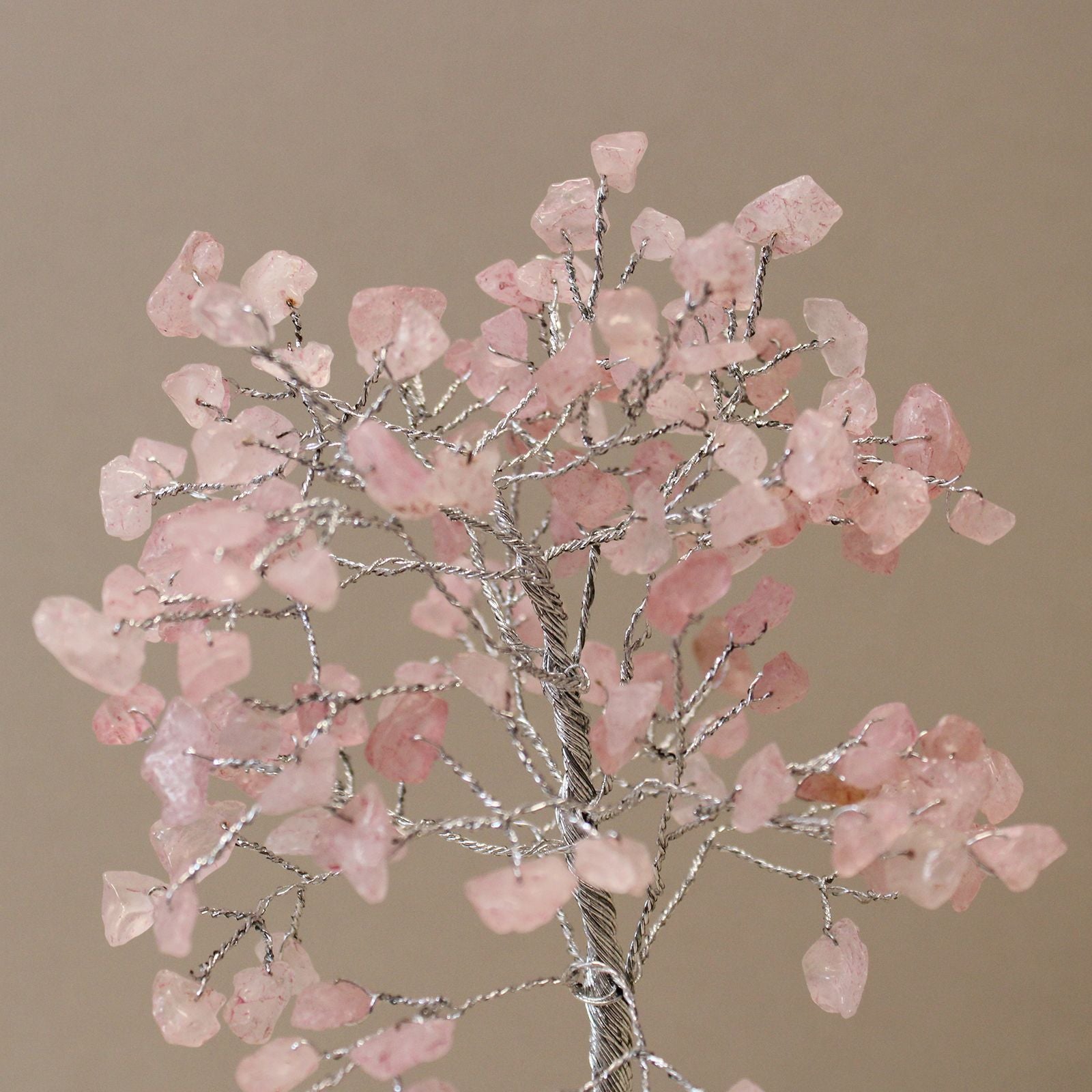 Albero Gemma con Base Orgonite e 160 Pietre Quarzo Rosa