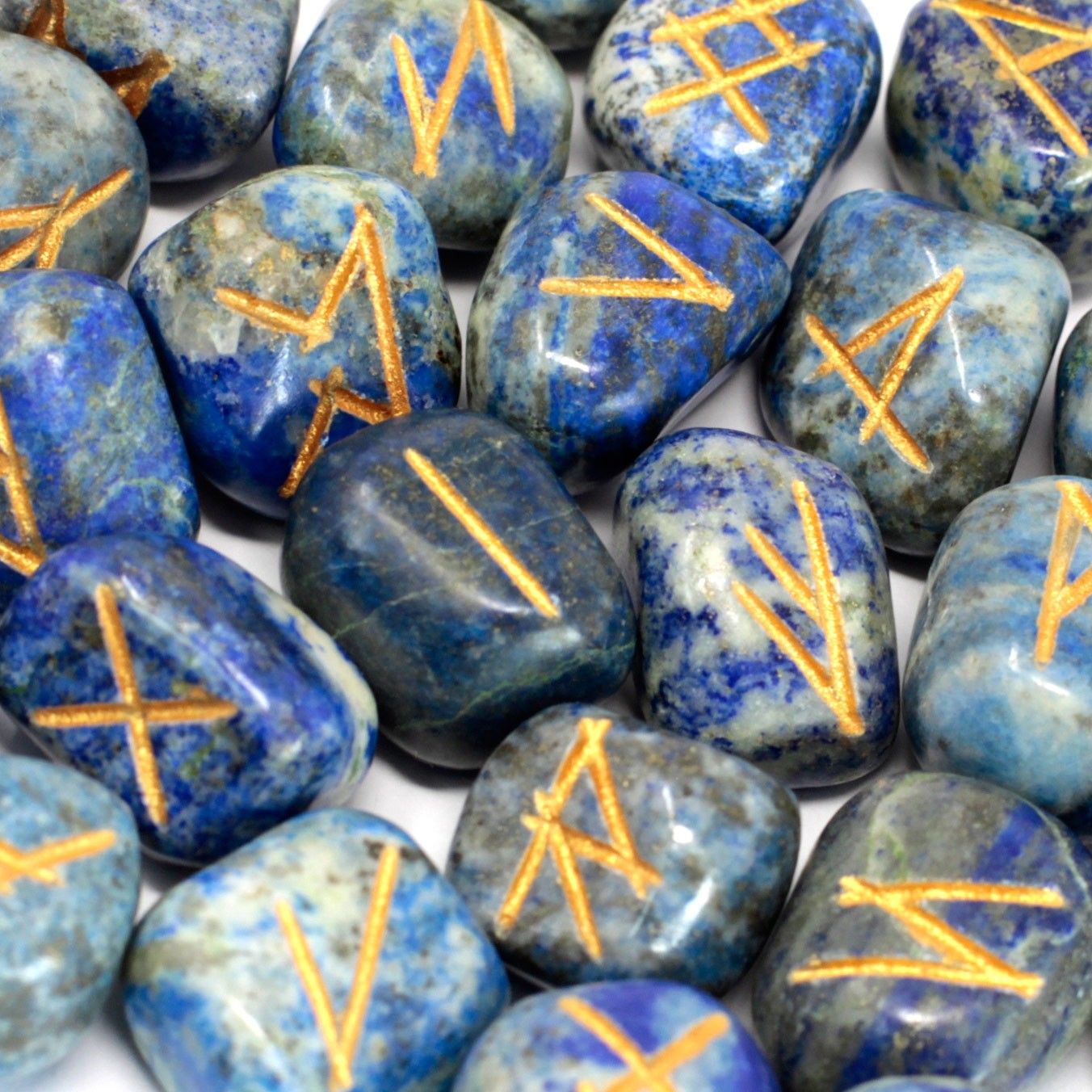 Set di Rune in Lapislazzuli con Sacchetto