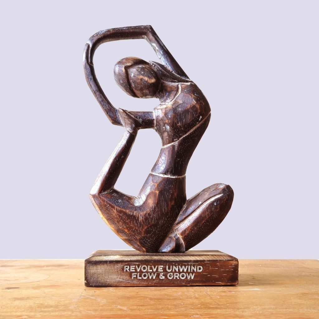 Statua Yoga Donna in Legno - Revolve Unwind - Flow & Grow - Aureth